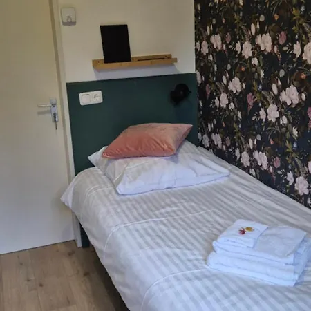 Orchidee Bed & Breakfast 3*