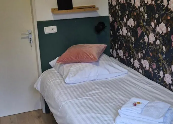 Orchidee Bed & Breakfast 3*